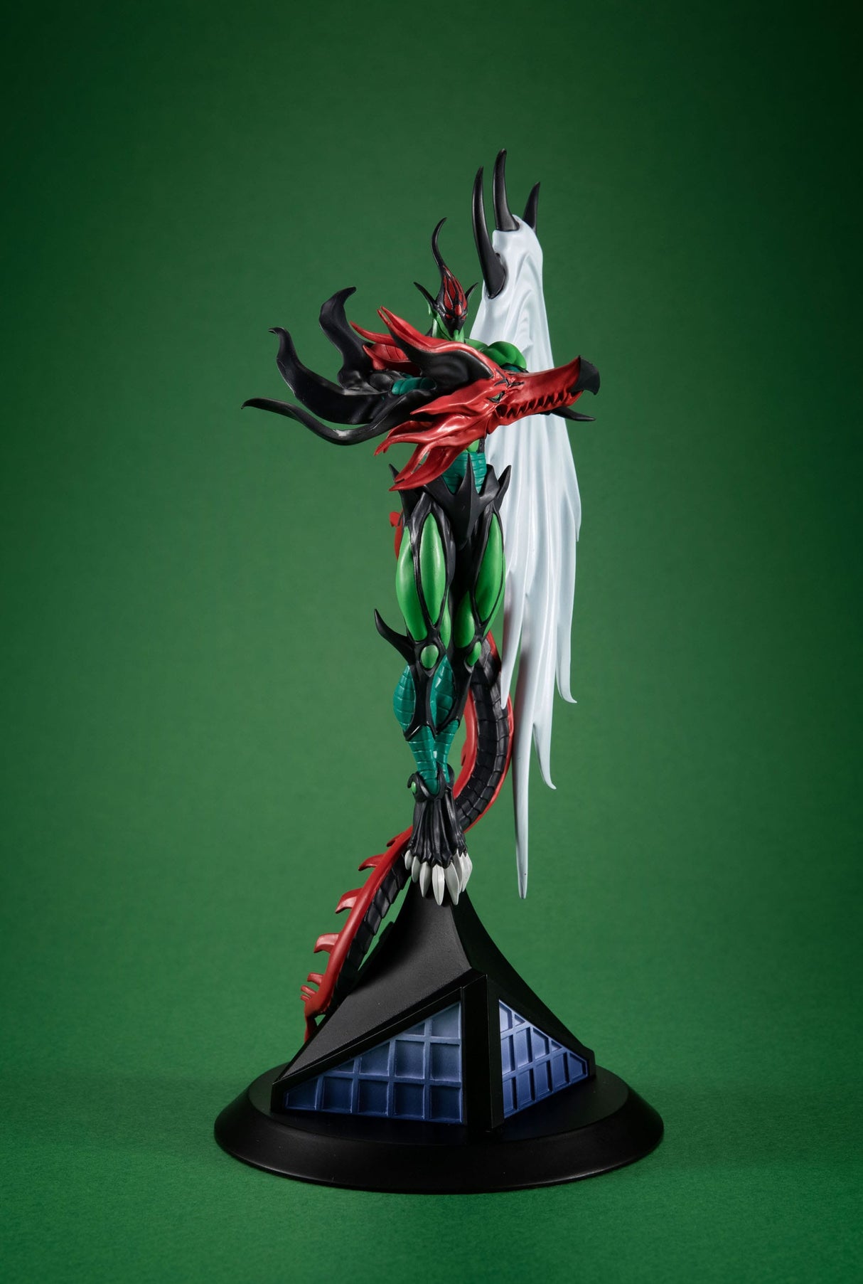 Hero Flame Wingman | Yu-Gi-Oh! | Monsters Chronicle GX E PVC Statue 16 cm